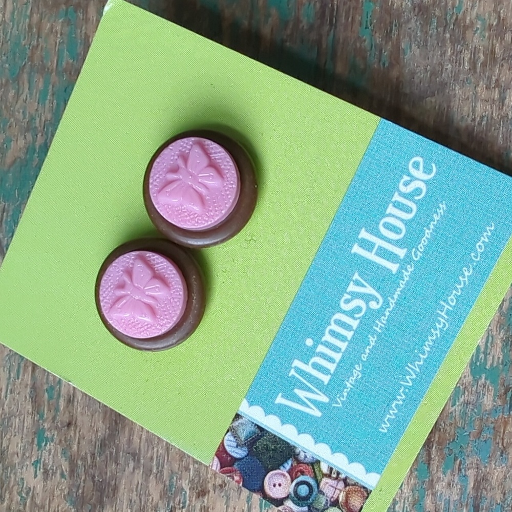2/$16 WHIMSY HOUSE I NWT Upcycled Vintage Button & Pink Butterfly Post Earrings